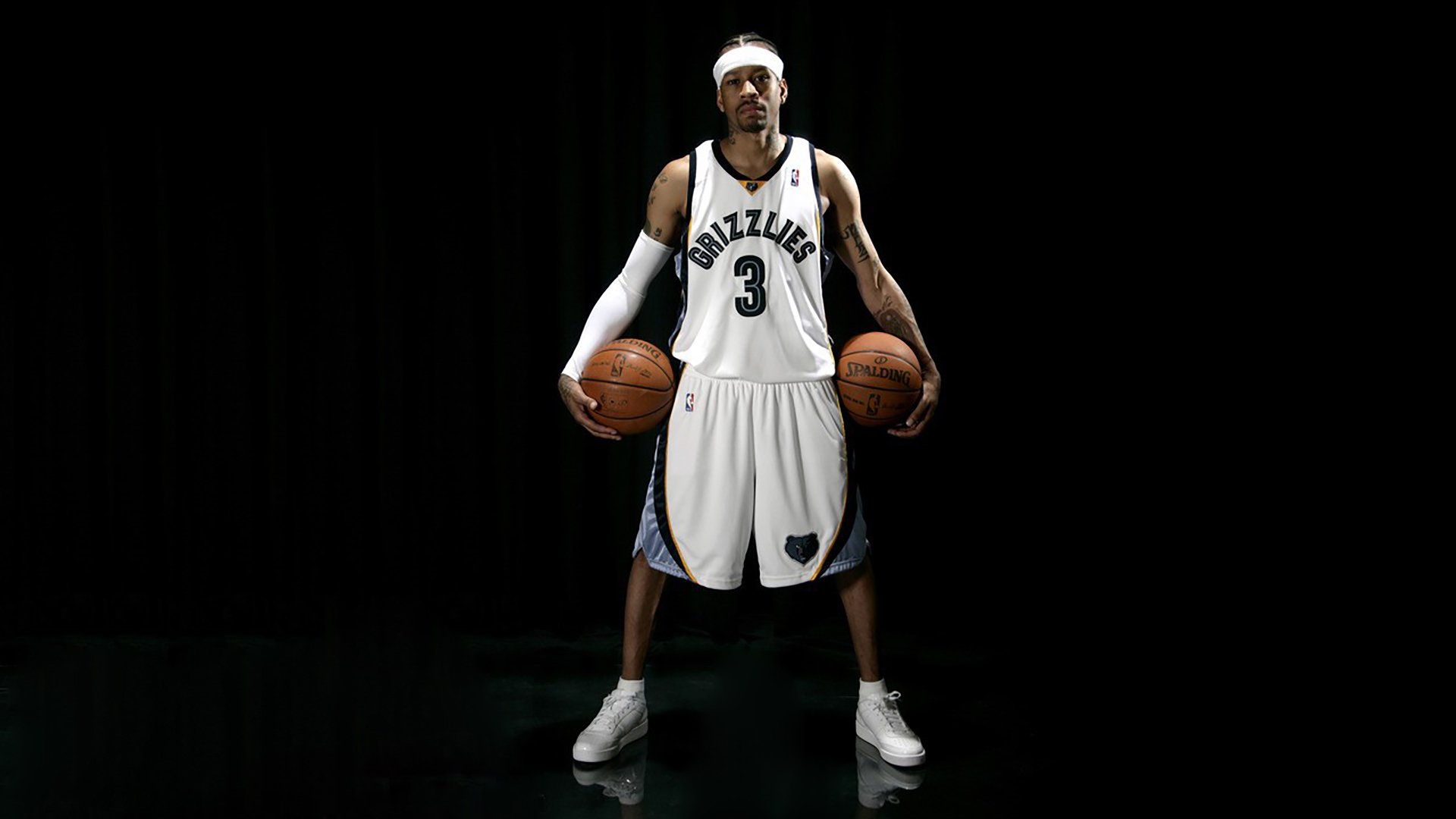 开云体育世界杯-鹈鹕关键战突围广东队，恩比德成为关键先生，当外来者改写中国篮球叙事